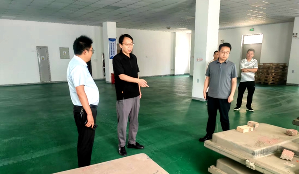  范樂偉一行深入陜西地礦生態(tài)環(huán)境禮泉公司檢查指導(dǎo)工作